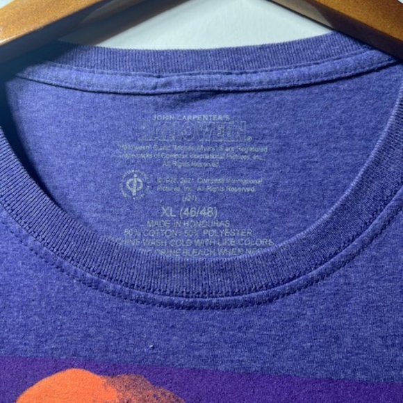 Men's John Carpenter Halloween Purple Short Sleeve Graphic Tee Shirts Sz XL - Picture 3 of 5